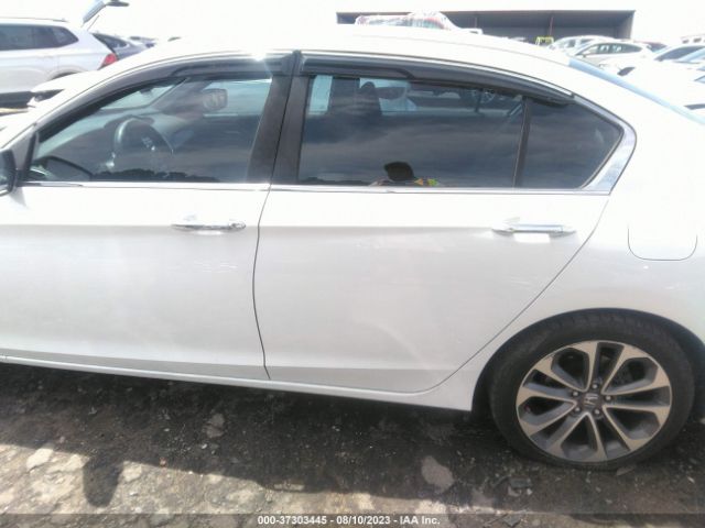 1HGCR2F52EA034722 Honda Accord Sedan Sport