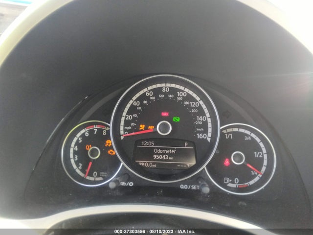 2013 VOLKSWAGEN BEETLE COUPE 2.5L W/SUN/SOUND/NAV VIN: 3VWJP7AT4DM630363