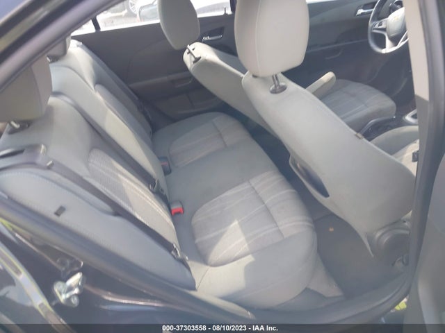 Chevrolet SONIC LT 2015 1G1JC5SG9F4136138 Image 9