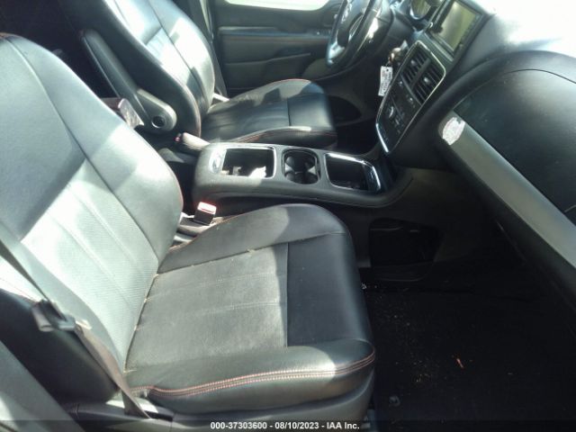 2C4RDGEG5KR689858 Dodge Grand Caravan Gt