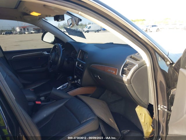 WA1VMAFP9EA065543 Audi Q5 Prestige