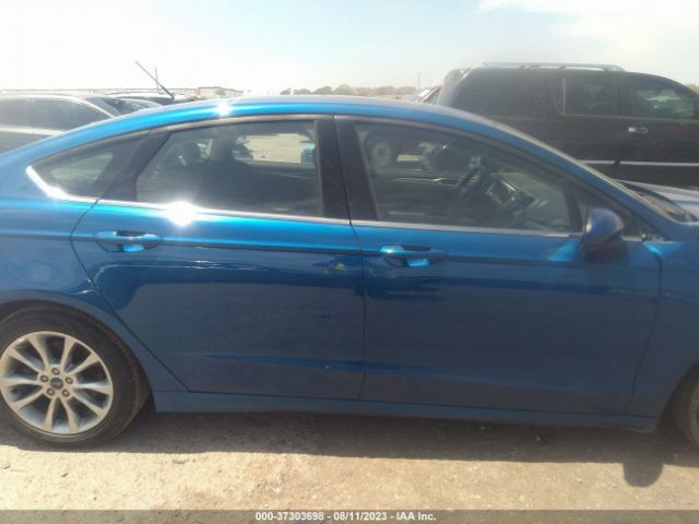 3FA6P0HD7HR246820 Ford FUSION SE