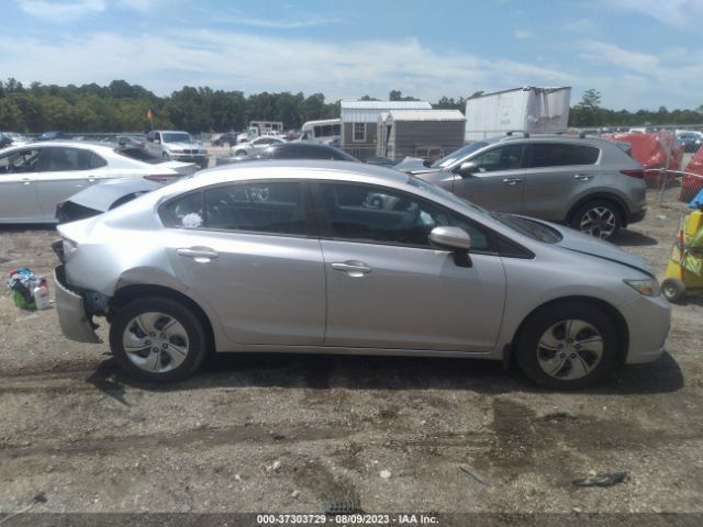 19XFB2F51EE051749 Honda Civic Sedan Lx