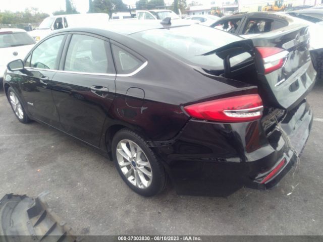 3FA6P0LU2KR180093 Ford Fusion Hybrid Se