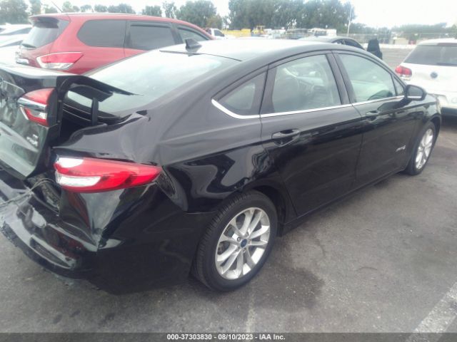 3FA6P0LU2KR180093 Ford Fusion Hybrid Se