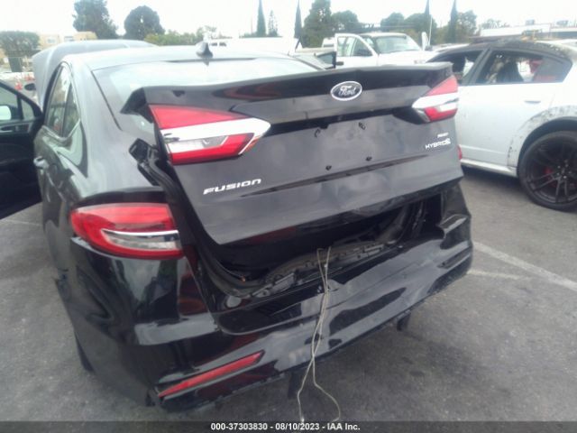 3FA6P0LU2KR180093 Ford Fusion Hybrid Se