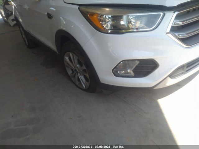 1FMCU0G97HUB30847 Ford ESCAPE SE