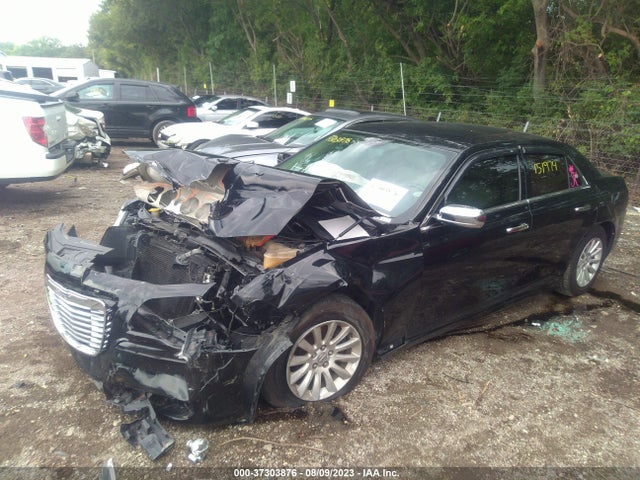 Chrysler 300 2014 2C3CCAAG4EH212848 Image 2