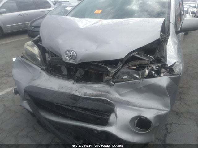 Toyota SIENNA SE 2017 5TDXZ3DC1HS874215 Image 6