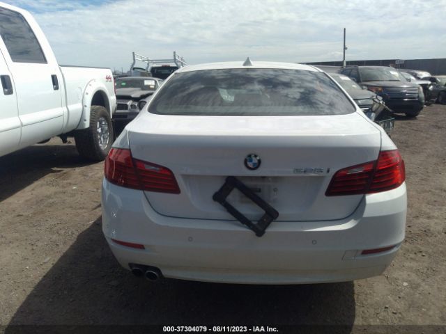 WBA5A5C54FD520028 BMW 5 Series 528i