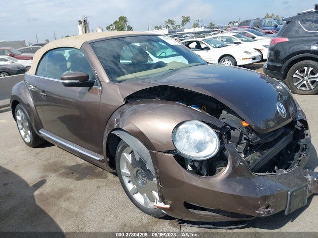 2014 3VW517AT4EM818952 main image