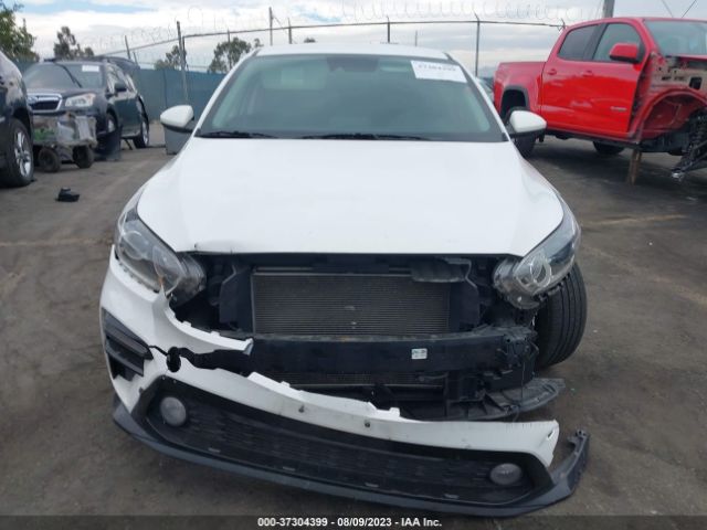 3KPF24ADXME374979 KIA Forte Lxs