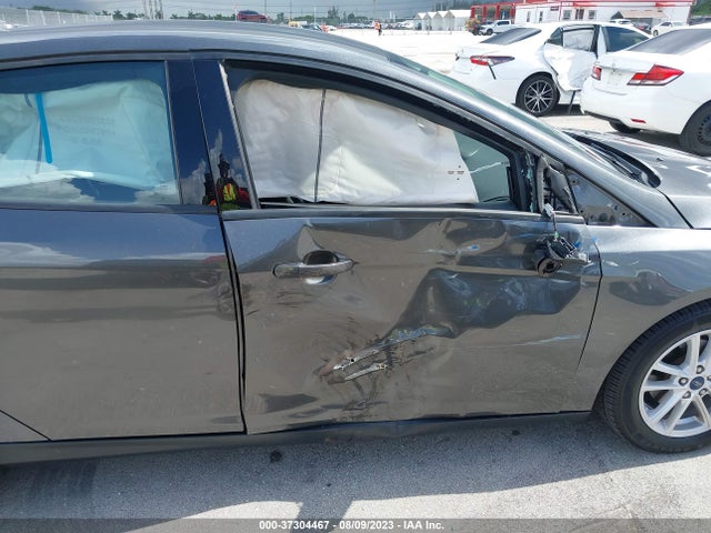 2018 FORD FOCUS SE VIN: 1FADP3FE8JL308105