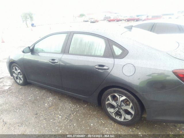 3KPF24AD2KE033279 KIA Forte Lxs