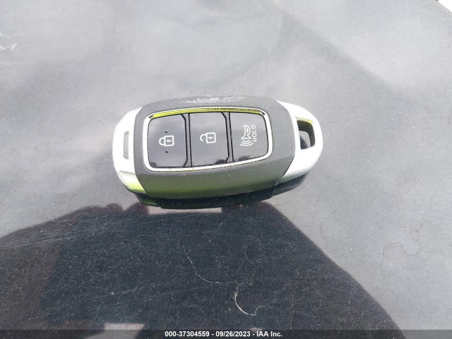 2020 HYUNDAI SANTA FE SEL VIN: 5NMS33AD4LH174368