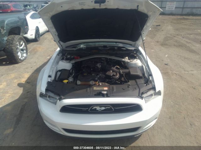 1ZVBP8EM7E5330661 Ford Mustang V6