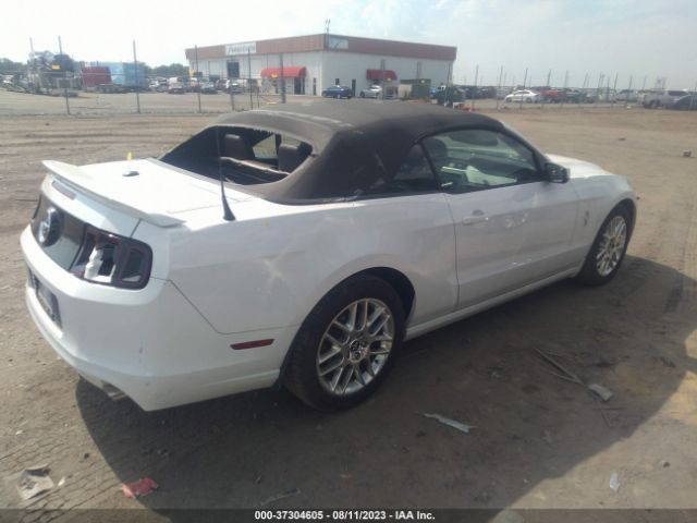 1ZVBP8EM7E5330661 Ford Mustang V6