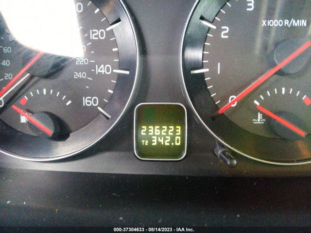 2010 VOLVO C70 VIN: YV1672MC5AJ091455