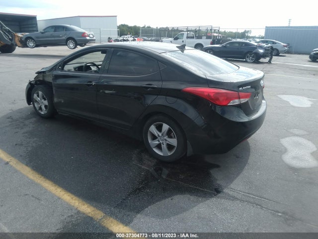 2013 HYUNDAI ELANTRA GLS VIN: 5NPDH4AE9DH395638