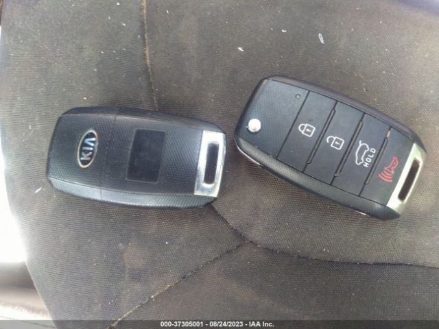 KNDJX3A5XE7710856 KIA Soul !