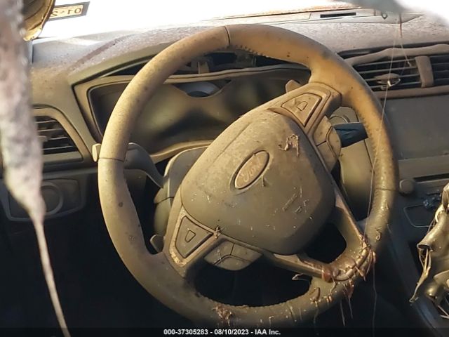 3FA6P0HDXJR114835 Ford FUSION SE