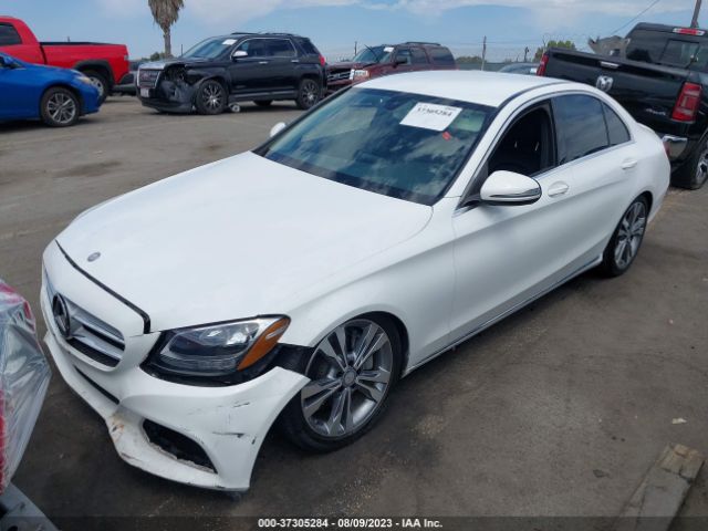 55SWF4JB2GU172735 Mercedes-Benz C-class C 300