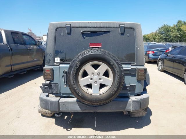 1C4BJWDG2FL550551 Jeep Wrangler Unlimited Sport