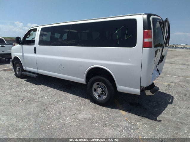 Chevrolet Express Passenger Lt 2017 1GAZGPFG3H1261914 Image 3