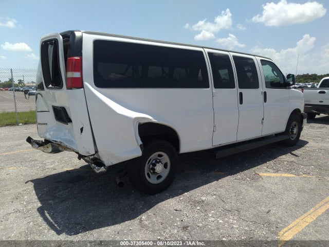 Chevrolet Express Passenger Lt 2017 1GAZGPFG3H1261914 Image 4