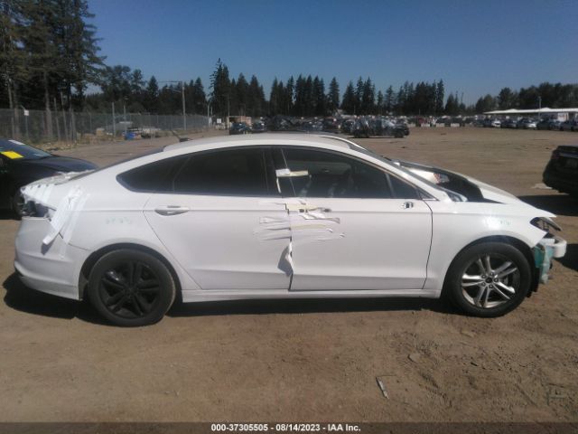 3FA6P0H70JR240275 Ford FUSION SE