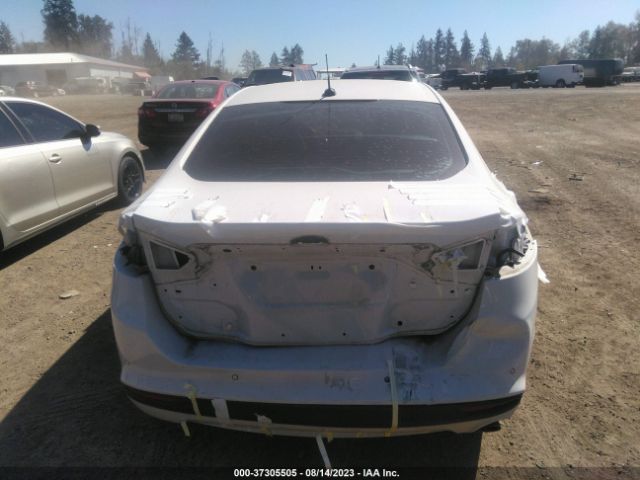 3FA6P0H70JR240275 Ford FUSION SE