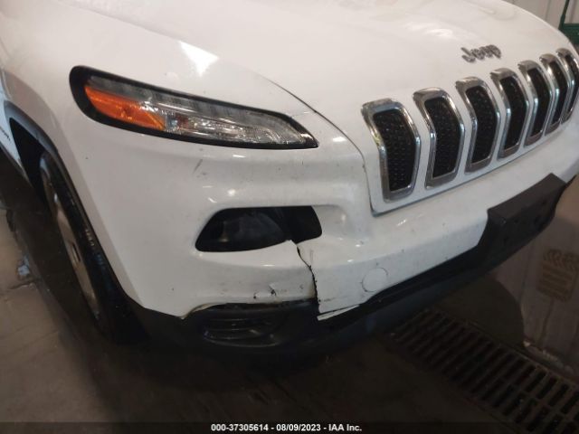 1C4PJLAB2FW627494 Jeep Cherokee Sport