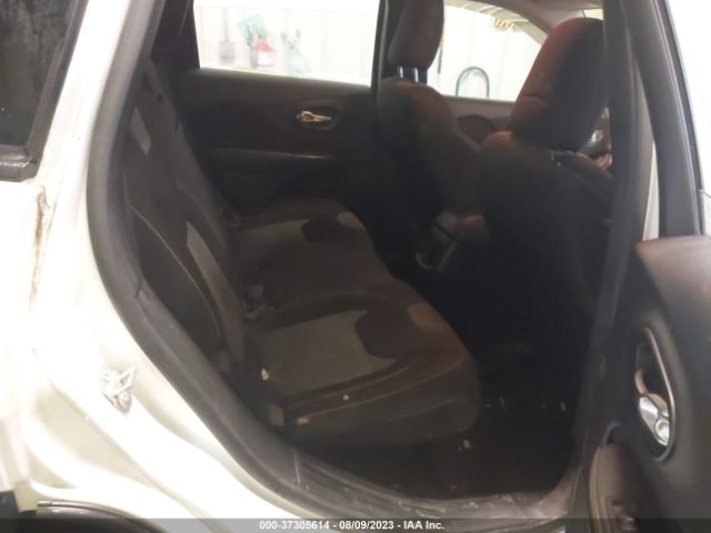 1C4PJLAB2FW627494 Jeep Cherokee Sport