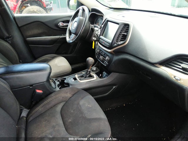 2016 JEEP CHEROKEE LATITUDE VIN: 1C4PJMCS1GW164185