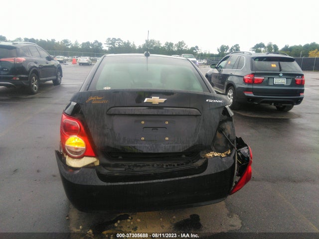 Chevrolet SONIC LS 2015 1G1JA5SH9F4165881 Image 6