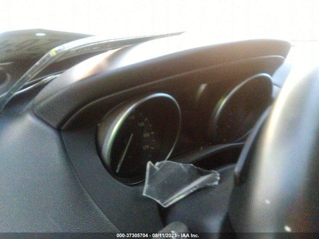 SADCJ2GX8JA236825 Jaguar F-pace 30t Premium