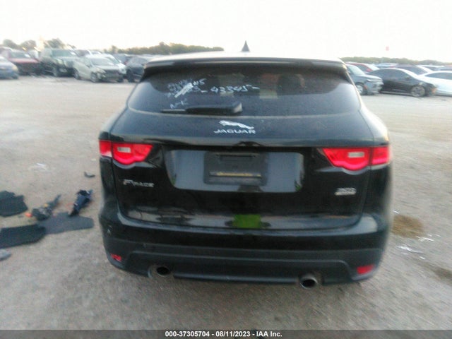 SADCJ2GX8JA236825 Jaguar F-pace 30t Premium