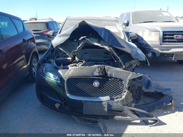 2018 JAGUAR F-PACE SADCJ2GX8JA236825 Photo 5