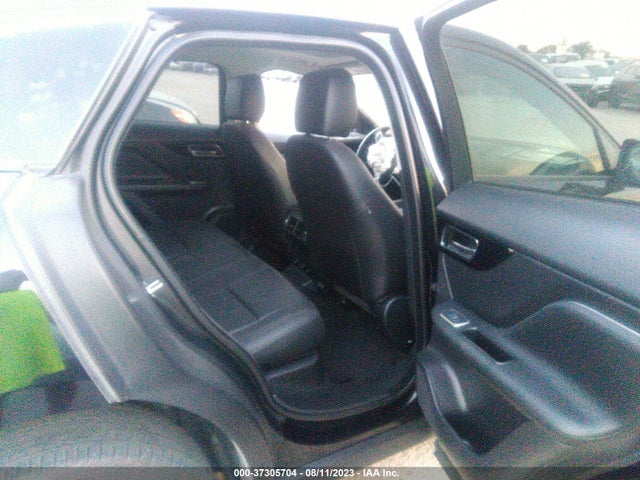 2018 JAGUAR F-PACE SADCJ2GX8JA236825 Photo 7