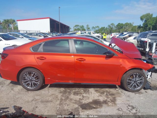 3KPF54AD2PE625411 KIA Forte Gt-line