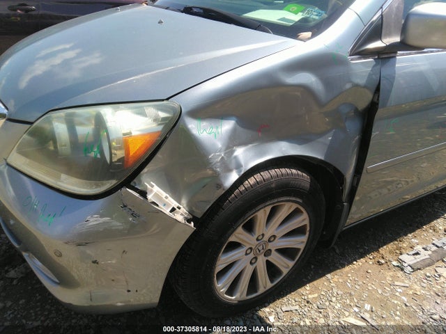 2005 HONDA ODYSSEY TOURING VIN: 5FNRL38835B105117