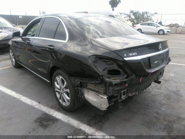 55SWF4JB4FU056032 Mercedes-Benz C-class C 300