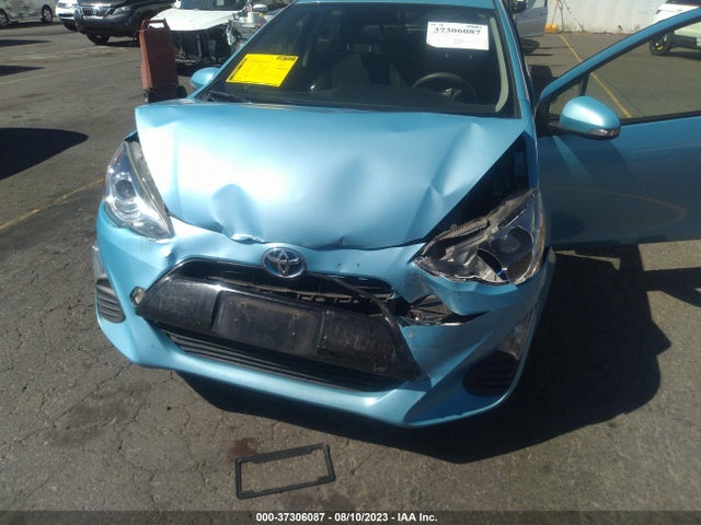 Toyota Prius C One/two/three/four 2016 JTDKDTB34G1136870 Image 12