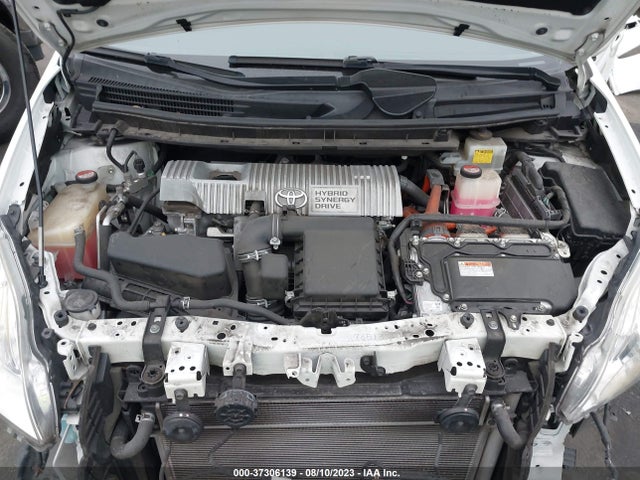 Toyota Prius Four 2015 JTDKN3DU9F2000861 Image 17