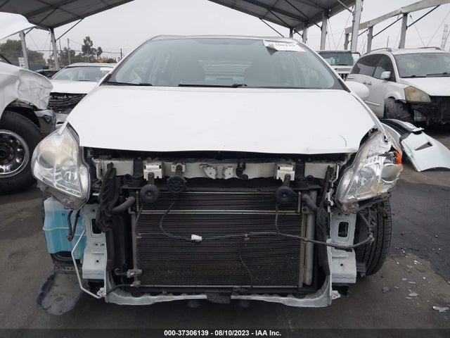 Toyota Prius Four 2015 JTDKN3DU9F2000861 Image 5