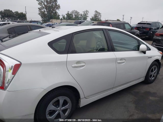 Toyota Prius Four 2015 JTDKN3DU9F2000861 Image 6