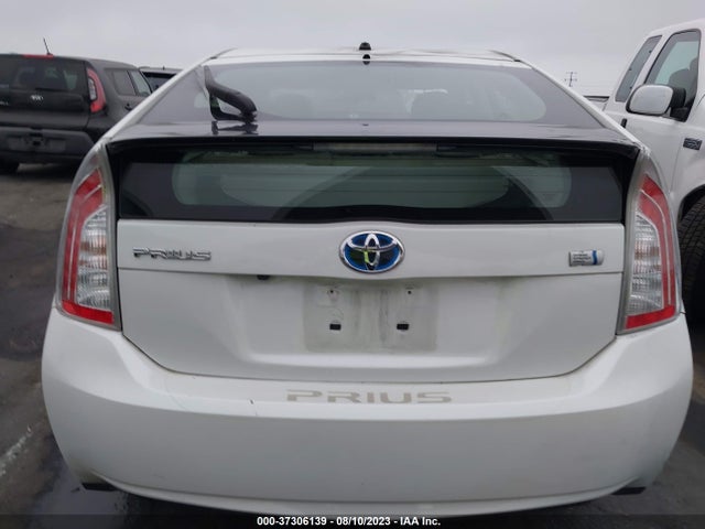 Toyota Prius Four 2015 JTDKN3DU9F2000861 Image 9