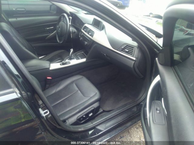 WBA3C3C54EP660681 BMW 3 Series 320i Xdrive