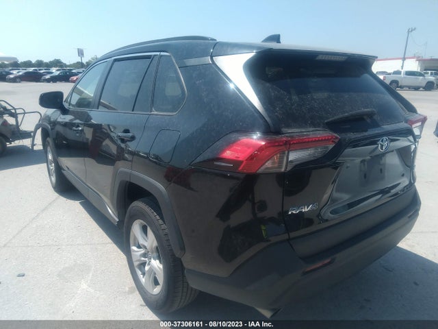 2021 TOYOTA RAV4 XLE VIN: 2T3W1RFV8MC090435