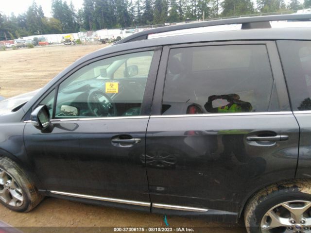 JF2SJAWC4JH545927 Subaru Forester Touring